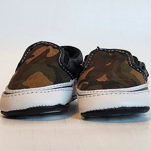 Vans Infant Old Skool Slip On Crib Shoes CAMO Size 2 6-12 Weeks Old BNWOT - Picture 7 of 11